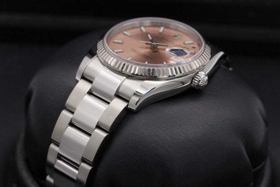 Rolex Oyster Perpetual Date 115234